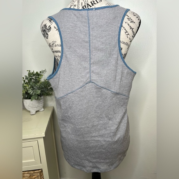 Brand New-Hem & Thread Racerback Top - Picture 4 of 6